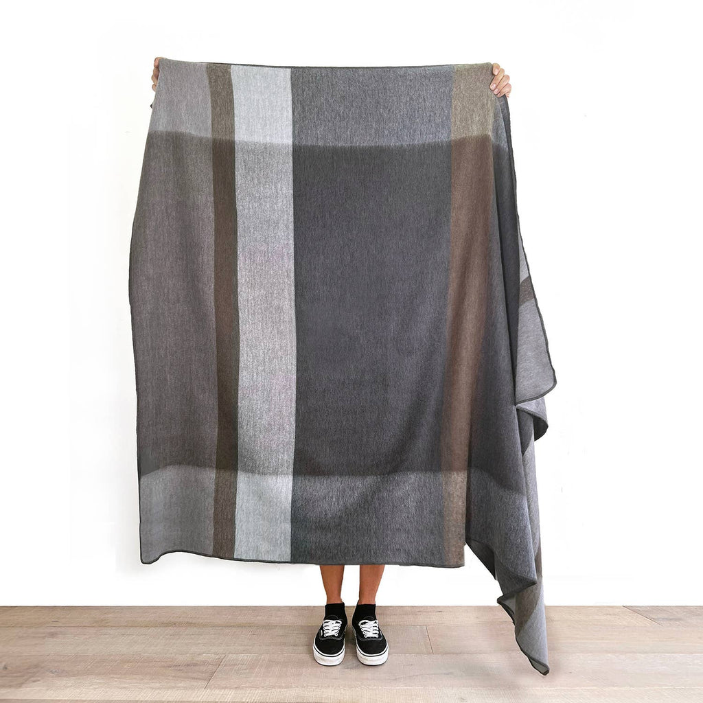 NEW! Alpaca Throw Blanket - Woodland: Blanket     (70x90)